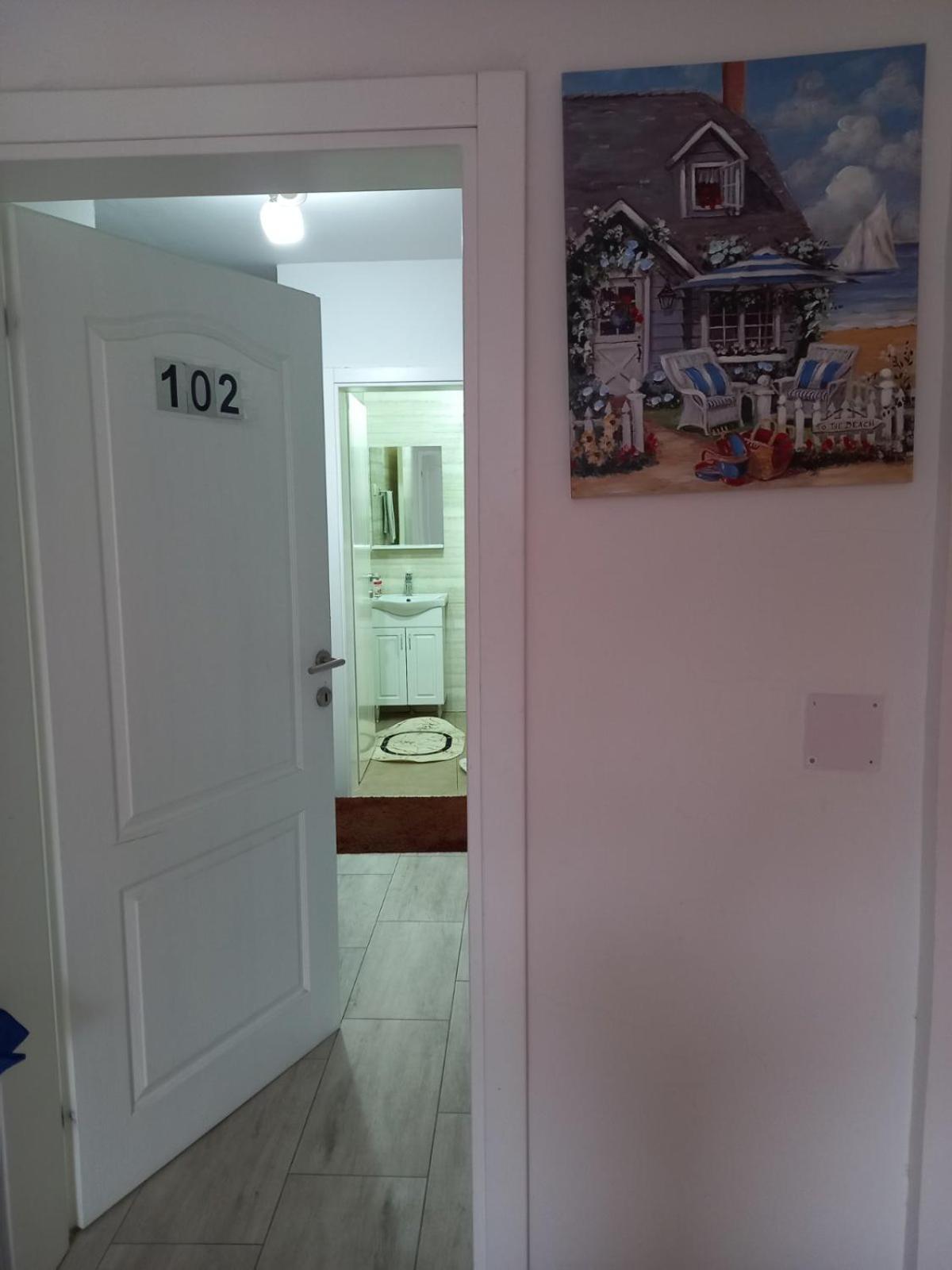 Apartman Nena 102 莫斯塔尔 外观 照片